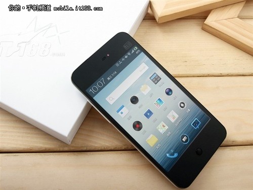 有意思的是,mx的命名与当初第一款mp3完全一致,似乎意味着魅族手机新