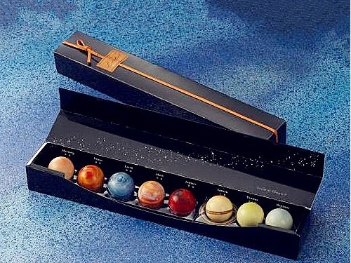 送她一个星系 八大行星浪漫巧克力368元