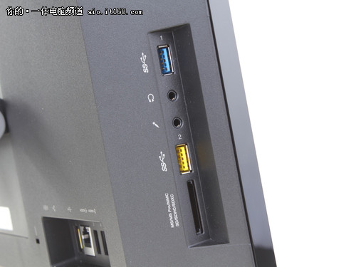 软硬兼施功能丰富 联想扬天s4040评测