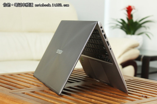 13寸全金属小钢炮 华硕u303l笔记本评测-笔记本专区