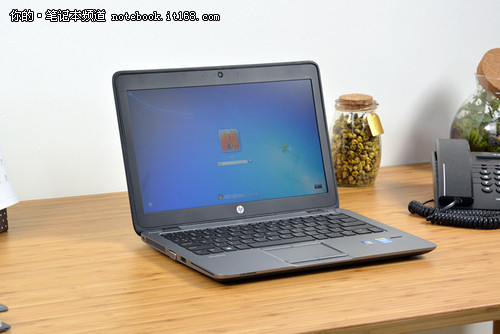 与此同时,惠普elitebook 820 g2机身内置的46w 11.