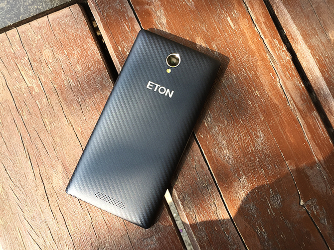 5吋超耐用手机 亿通p306图赏