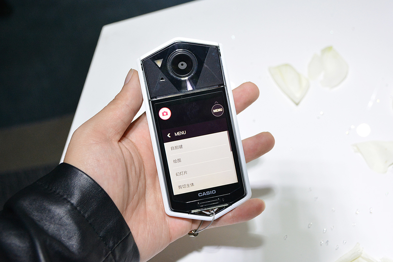 【图】视频也能美颜了 卡西欧新神器tr600发布 - 数码相机频道 图片