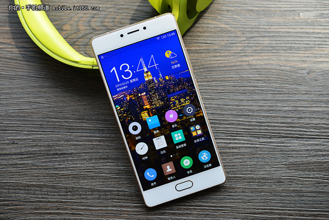 提前预约送大礼 金立s8天鉴w909预售