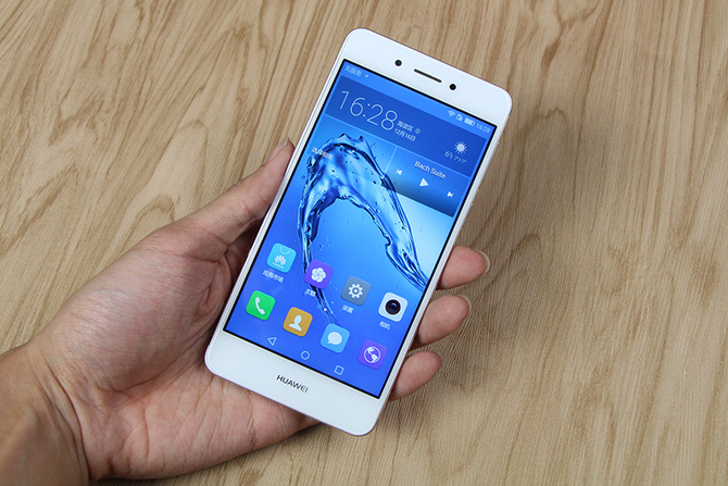 轻薄金属机身 一指闪付 华为畅享6s评测-手机专区