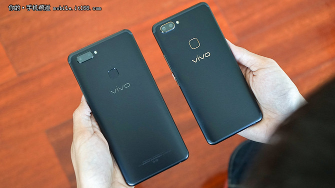 就贵了500块!为何不直接上vivo x20 plus?