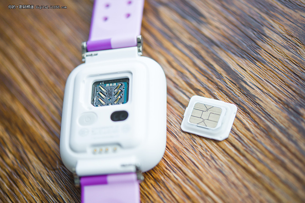 孩子最好的礼物 小天才电话手表y02图赏