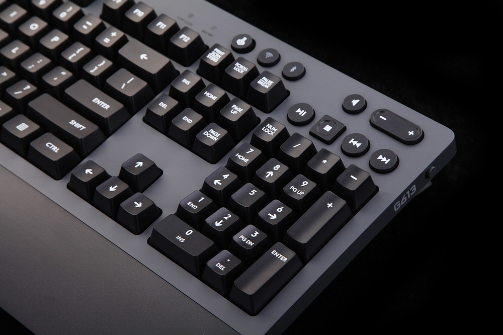 罗技g613开箱:g系列首款无线机械游戏键盘