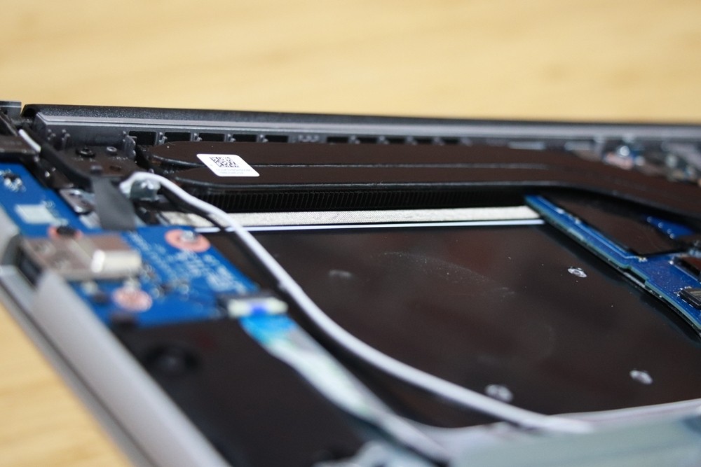 图集:华为matebook d(2018版)笔记本拆解